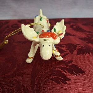 Lenox Moose Ornament with Multicolor Lights Dated 2008